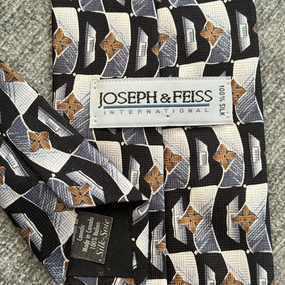 Assorted SILK Men's Ties Collection - Picture 15 of 16